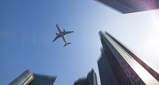 Uzun uçak yolculuklarını keyifli geçirmenizi sağlayacak beş tavsiye