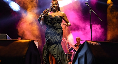 Buika, İstanbul'da hayranlarına Türkçe şarkı sözü verdi