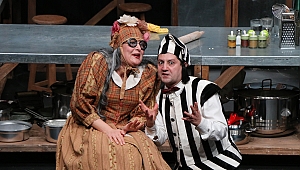 Tarla Kuşuydu Juliet Adana'da sahnelendi