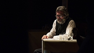 İstanbul şairi Orhan Veli’den dizeler