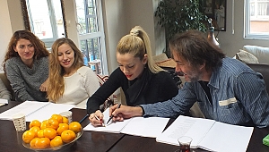 Begüm Kütük ve Hakan Meriçliler’den yeni oyun: Binde Bir Gece Diyalogları