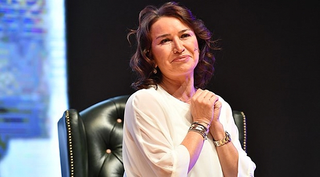 Demet Akbağ: Sahnede ölmek istiyorum