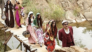 Ekşi Elmalar Yılmaz Erdoğan'ı zirveye taşıdı