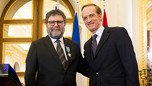 İKSV Genel Müdürü Görgün Taner'e Sanat ve Edebiyat Şövalyesi nişanı