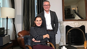 Nilüfer: Sahnede şarkı söylemek daha kolay