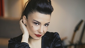 Fatma Turgut ve Demir Demirkan ile rock-akustik bir gece