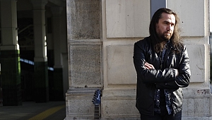 Köyüne rock getiren adam: Sefer Sarı