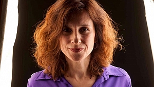 Müge İplikçi kimdir?