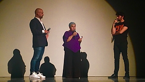 Serra Yılmaz’a İtalya’da “Komedi Kraliçesi” ödülü verildi