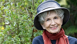 Alice Munro kimdir?