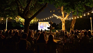 Parklarda sinema keyfi