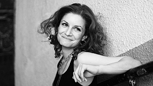 Jehan Barbur’dan şiir kitabı: Sevmediğim Atlaslar