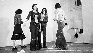 Marina Abramovic'in 38 yıllık kan donduran performansı