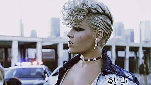 Pink’ten yeni albüm: Beautiful Trauma