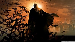 Batman bir kahraman mıdır, yoksa bir şövalye mi?