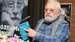 Özdemir İnce: Şiirlerimi roman yazar gibi yazıyorum