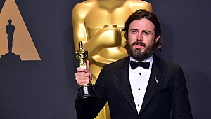 Casey Affleck Oscar sunuculuğundan çekildi