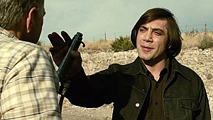 Sinema tarihinin en psikopat karakteri 'Anton Chigurh'