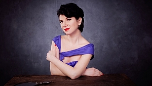 BİFO ve Elisabeth Kulman aynı sahneyi paylaşacak