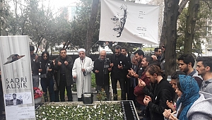 Sadri Alışık mezarı başında anıldı