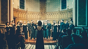 Retro müzik sevenler için: Chromas Türkçe Retrokoro