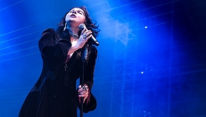 Şebnem Ferah Yalova'da konser verdi