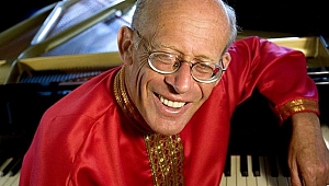 Ünlü piyanist David Helfgott İstanbul'da konser verecek