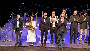 Can Yeleği oyununun galası yapıldı