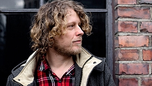 Fredrik Brattberg kimdir?