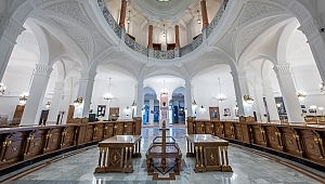 İş Bankası’nın Ulus’taki tarihi binası müze olarak hizmete açıldı