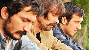 Behzat Ç.’de Ezhel sürprizi