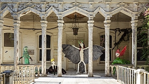 Bienalden bienale fark var