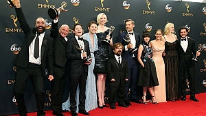Game of Thrones oyuncuları 71. Emmy Ödülleri'ni sunacak