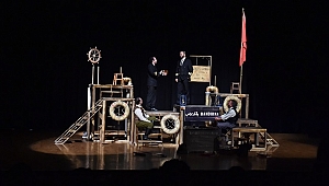 Bandırma Vapuru oyununun prömiyeri Beşiktaş'ta gerçekleşti