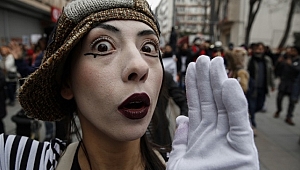 Kadıköy Tiyatro Şenliği 4. kez 'merhaba' diyor