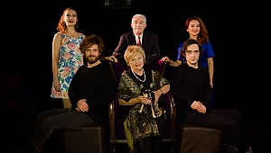 Nevra Serezli, Ağaçlar Ayakta Ölür ile tiyatroya dönüyor