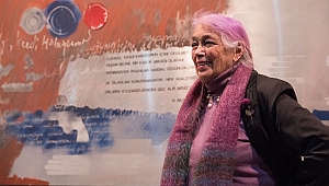 Tomur Atagök kimdir?