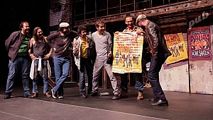 6 işsizin striptizliğe uzanan trajikomik hikayesi: Çıplak Vatandaşlar