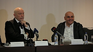 John Malkovich, The Music Critic oyunu öncesinde Nedim Saban ile buluştu