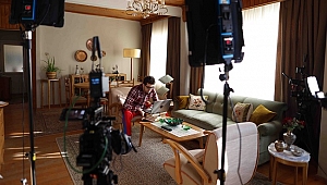 Tutunamayanlar dizisi robot kameralara emanet