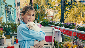 Ayla Çelik'ten sosyal mesafeli klip