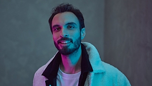 Can Kazaz'dan yeni şarkı: Bir Delinin Kaç Cehennemi Olmalı?