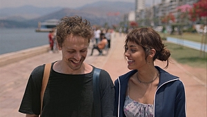 Netflix, ilk Türk orijinal filmi Yarına Tek Bilet'in resmi fragmanını paylaştı