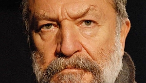 Tamer Levent: Sanat bir işi kolayına kaçmadan özenle yapmaktır