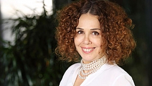 Zeynep Özbatur Atakan kimdir?