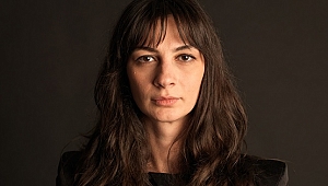 Azra Tüzünoğlu kimdir?