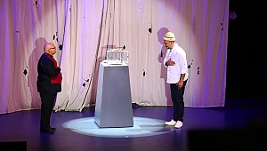 Kavuk, Rasim Öztekin tarafından Şevket Çoruh’a devredildi