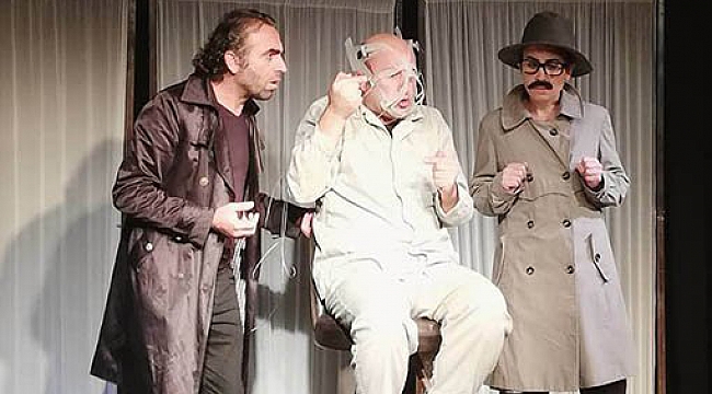 Kürtçe tiyatro oyunu Bêrû, sahnelenmesine saatler kala yasaklandı