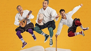 Tiyatro Ak’la Kara perdelerini açıyor