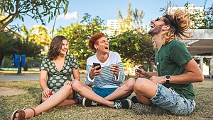 Geleceğin playlistlerinde şarkılar 2 dakika olacak